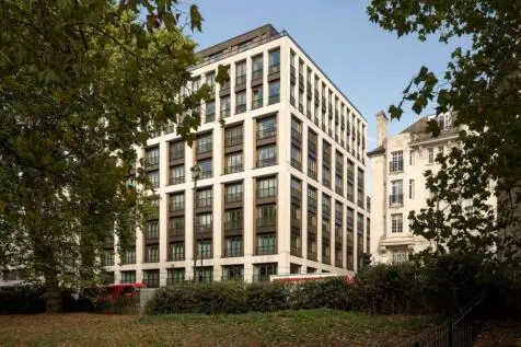 4 bedroom Flat for sale