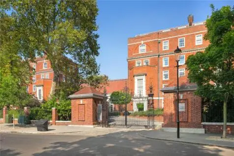 5 bedroom Apartment for sale