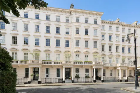 4 bedroom Apartment for sale
