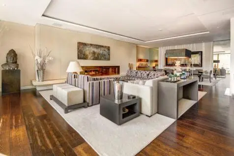 3 bedroom Flat for sale