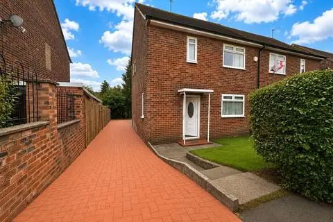 2 bedroom semi-detached house for sale