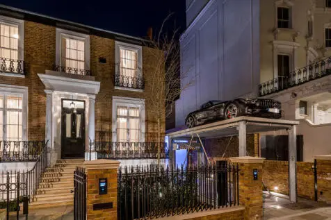 6 bedroom Detached for sale