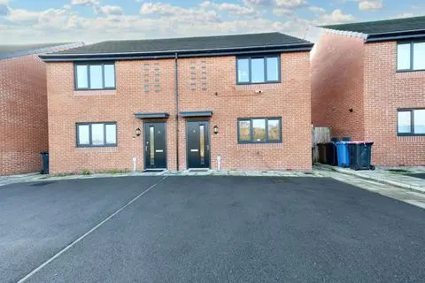 2 bedroom semi-detached house for sale