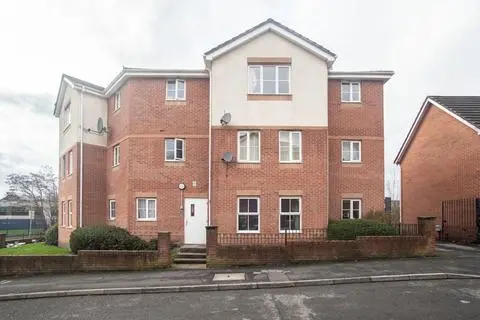 2 bedroom flat for sale