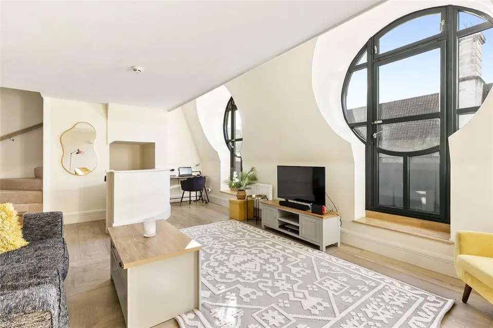 2 bedroom apartment to rent