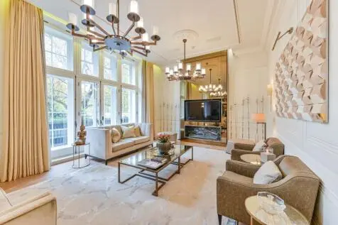 4 bedroom Maisonette for sale