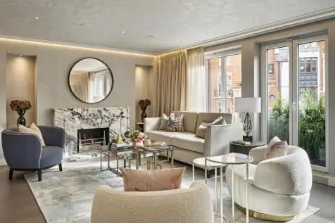5 bedroom Town House for sale