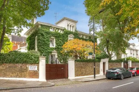 8 bedroom House for sale