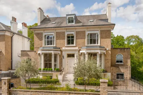 7 bedroom House for sale