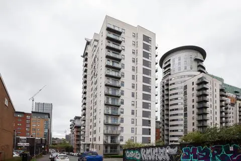 1 bedroom flat for sale