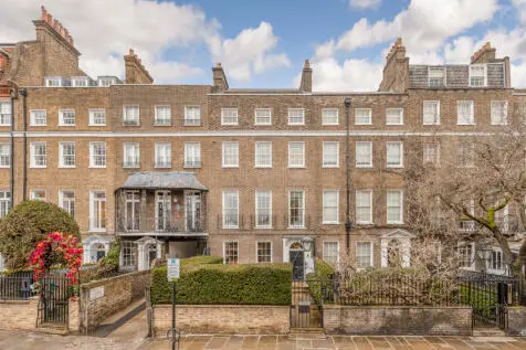 8 bedroom House for sale