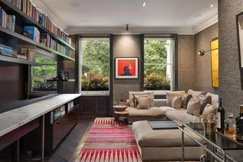 4 bedroom Flat for sale